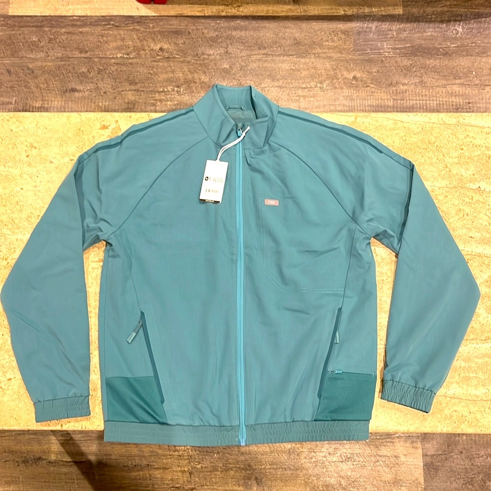 FIGS. Cobaki performance scrub jacket. Hydrogreen . Medium.